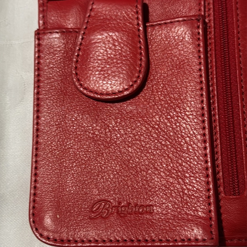 (M) rare Vtg Brighton Paris Red Women's large leather Clutch Wallet. - Picture 8 of 8